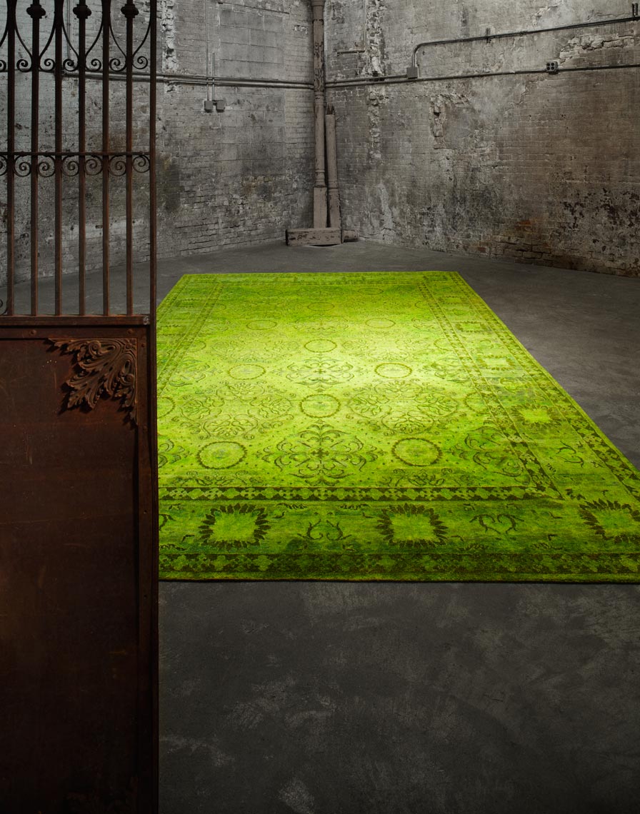 green rug 